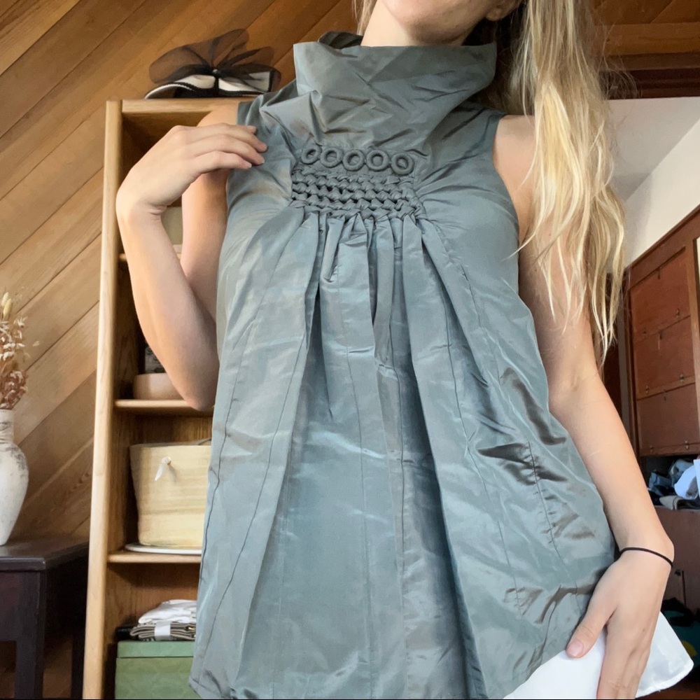 Grey statement top - Picture 2 of 7